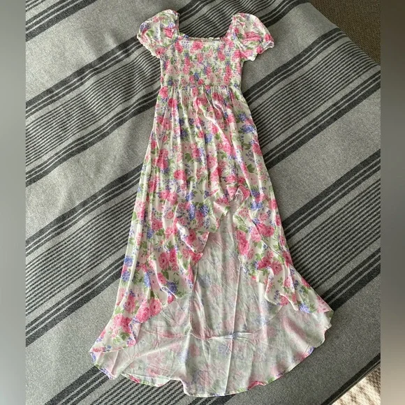 NWT Floral Smocked Puff Sleeve Midi Dress - Picture 1 of 16